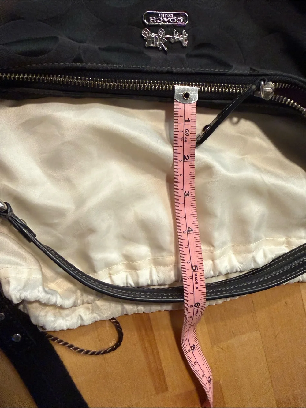 Like new Coach Black Signature Hobo Shoulder Bag